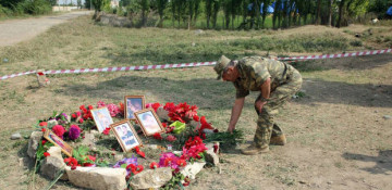 Defence Minister visits frontline zone - PHOTOS