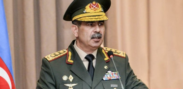 Azerbaijan considers purchasing more weapons from Russia