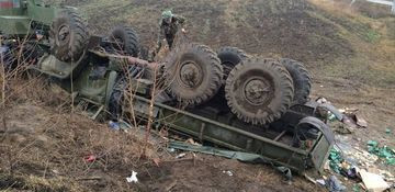 Armenian servicemen suffered in a car accident