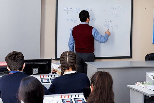 Azerbaijani teachers to be paid for work in remote villages