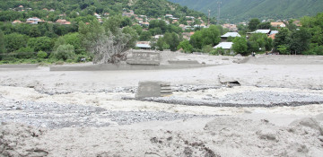 Hundreds dead in Sierra Leonean capital mudslide