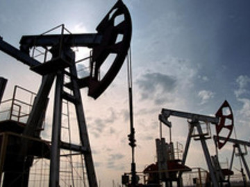 Oil prices steady after overnight tumble on dollar strength, China concerns