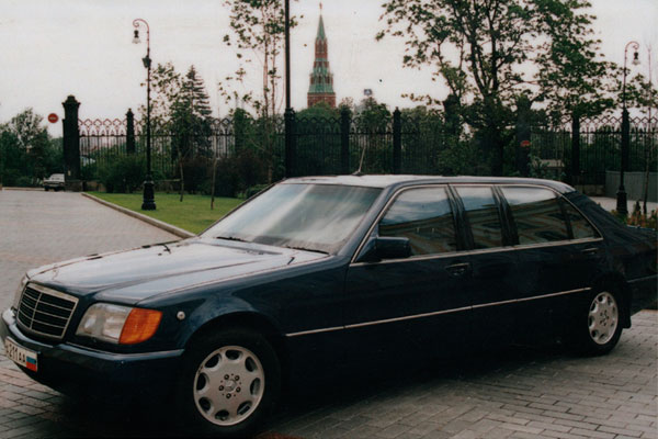 Yeltsin’s limousine put up for sale for $332,495 in St. Petersburg