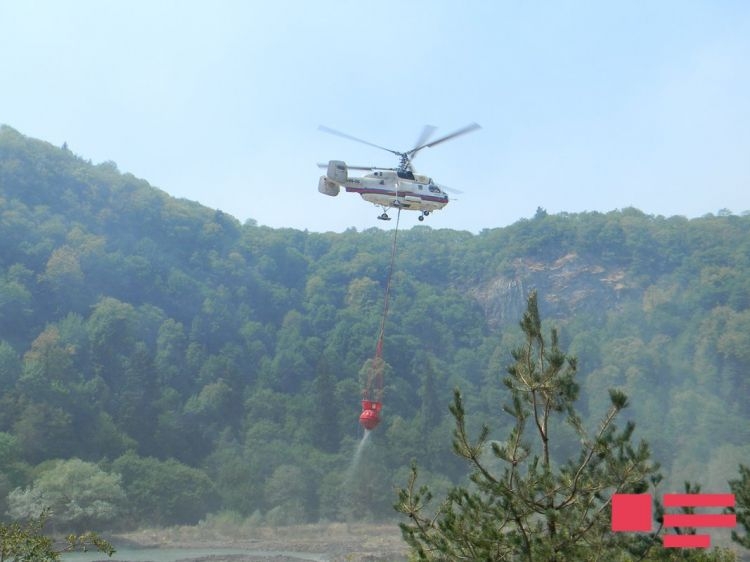 Azerbaijan’s helicopter involved in tackling fires in Georgia today as well