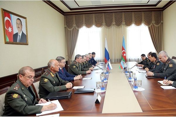 Najmeddin Sadikov meets his Russian counterpart