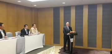 Azerbaijani FM Elmar Mammadyarov meets with Laos graduates of Azerbaijani universities