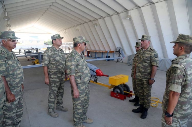 Azerbaijani defense minister inaugurates new residential complex of Air Force
