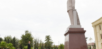 President Ilham Aliyev arrived in Salyan district for visit