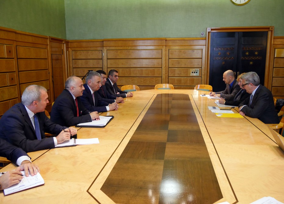 Government of Azerbaijan, UNHCR discuss cooperation