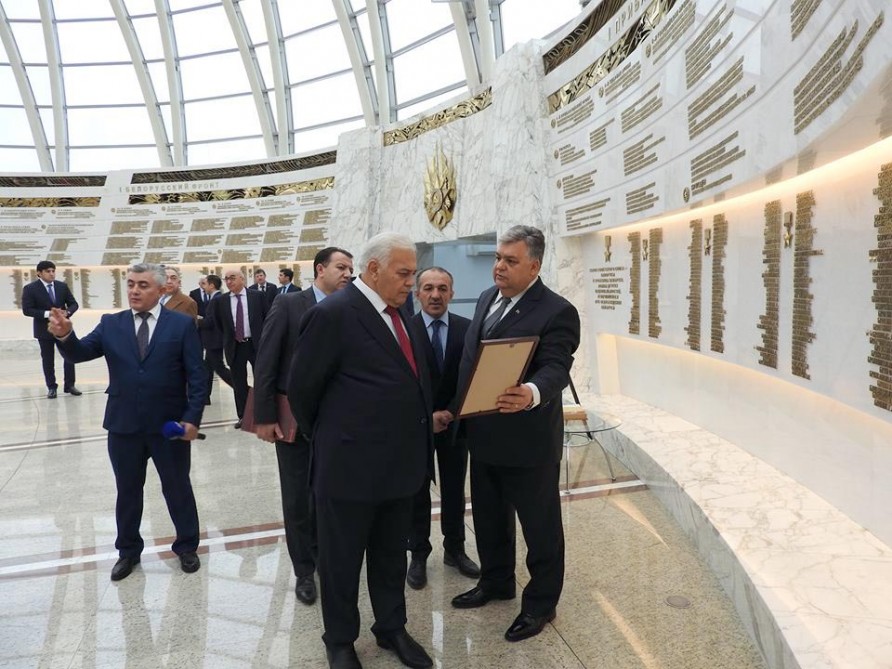 Speaker of Azerbaijani Parliament visits Great Patriotic War Museum in Minsk