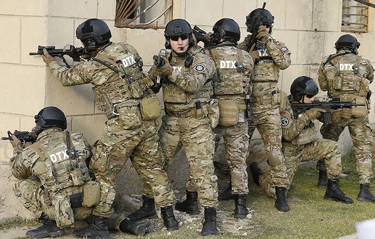 Group of persons planning a terrorist attack at a rally liquidated