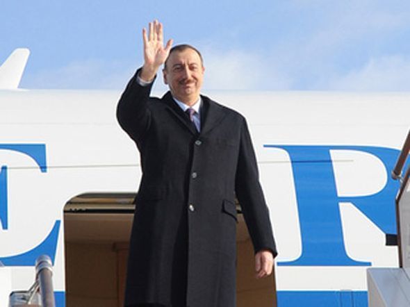 Azerbaijani president arrives in Iran