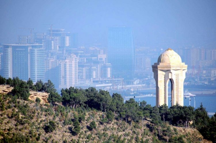 Dust quantity in Baku and Absheron Peninsula exceeds sanitary norm