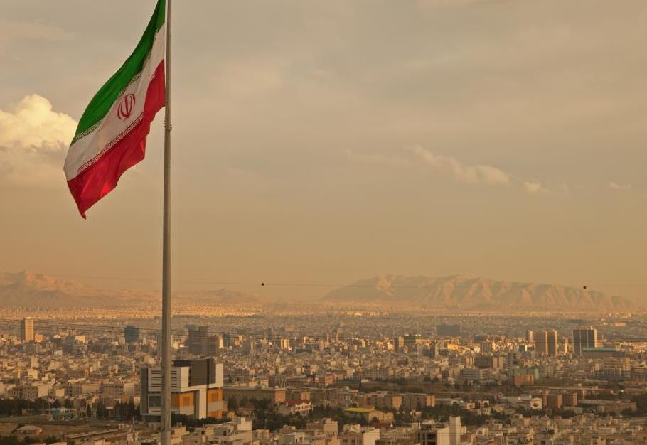 Iran warns of crushing response to threats  
