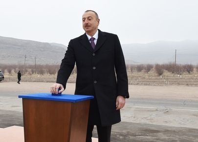 President Aliyev lays foundation stone for Sabirabad Industrial Hub