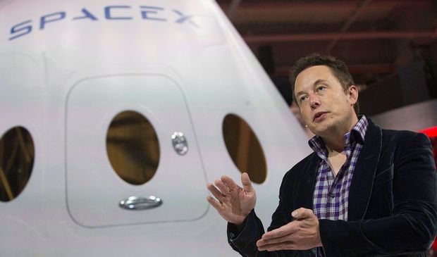 SpaceX will use the first Falcon Heavy to send a Tesla Roadster to Mars, Elon Musk says