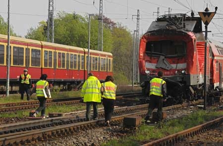 At least 50 are feared wounded after passenger, freight trains collide in Germany