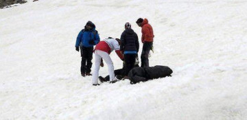 Two hikers dead, 7 missing in Iran avalanche