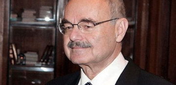 Number of assistants to Azerbaijani PM reduced