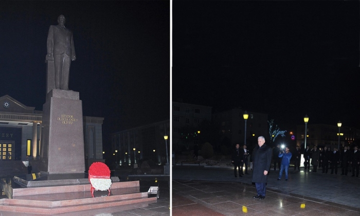 Turkish premier visits statue of national leader Heydar Aliyev in Nakhchivan