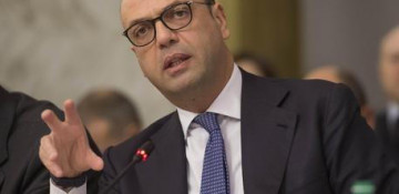 Italian FM invited to visit Azerbaijan
