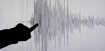 5.2-magnitude quake hits Iran