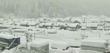 Snowstorm kills 13 in China