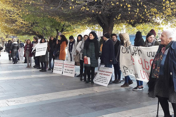 Armenian authorities fail to protect women victims of domestic violence - HRW  