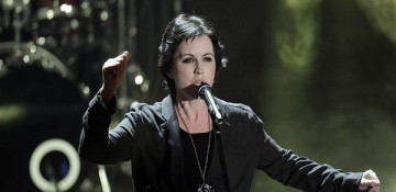 Cranberries singer Dolores O'Riordan dies in a London hotel aged 46  