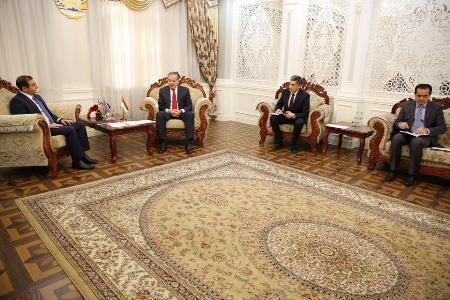 Tajik FM receives credentials of Azerbaijan’s new envoy