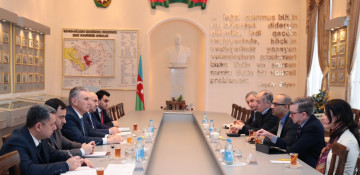 Azerbaijani government, World Bank discuss joint projects