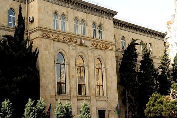 Azerbaijan restricts right of 14,000 debtors to leave the country