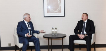 President Ilham Aliyev met with LUKOIL president in Davos