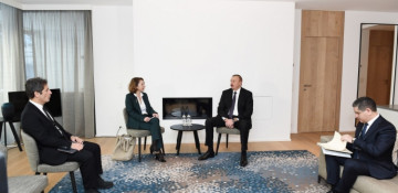 President Ilham Aliyev met with Deputy CEO of SUEZ GROUP in Davos