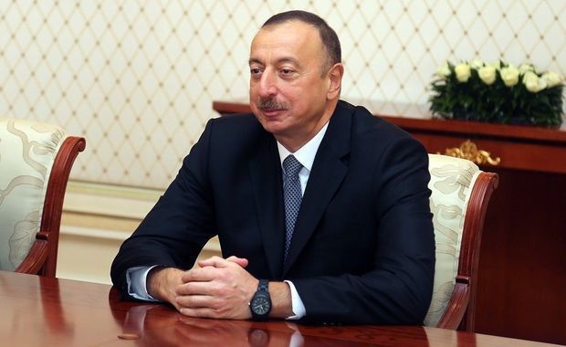 Ilham Aliyev congratulates Honduran counterpart