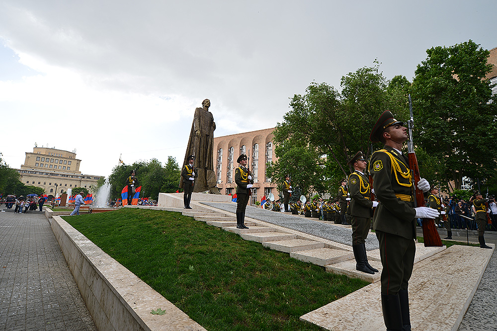 Russian deputies, cultural figures, historians: Rehabilitating Nazis and collaborators can get too far