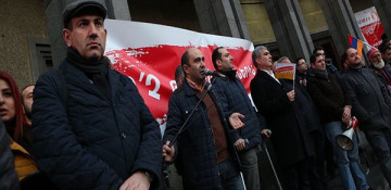 Yelk bloc holds protest action against price hike in Armenia - PHOTOS