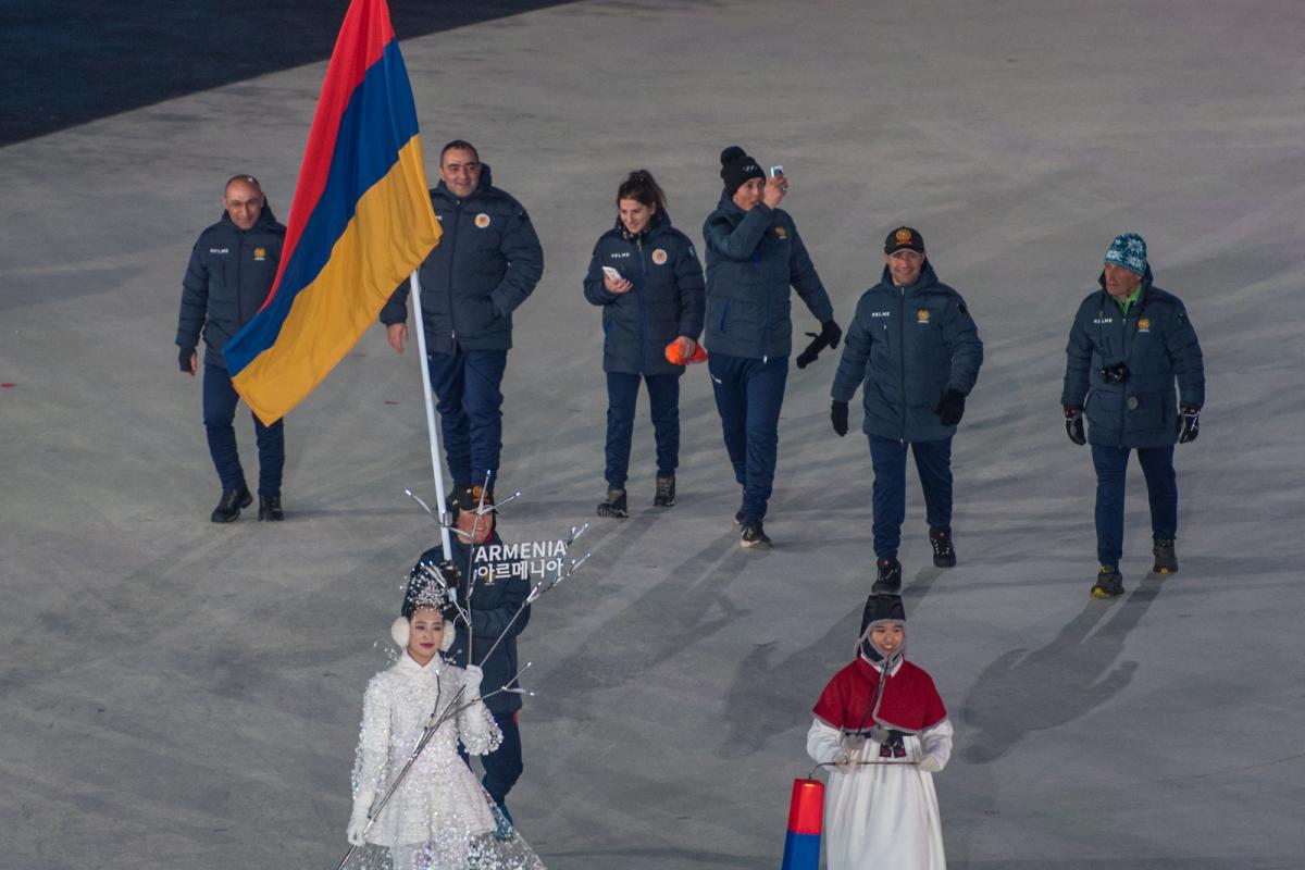 Armenian Olympic skier finds himself with no skis