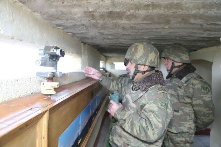 Azerbaijan's Defense Minister visits military units on front line