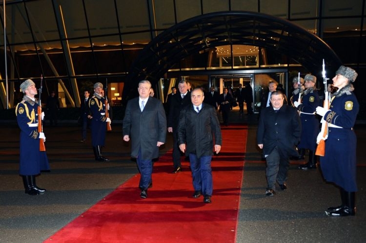 Georgian prime minister ends official visit to Azerbaijan