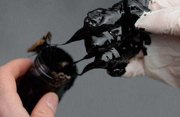 Oil prices fall as U.S. trade dispute with China looms