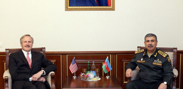 Minister of Defense meets with the US Ambassador upon completion of the term