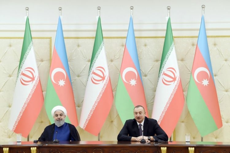 Azerbaijan, Iran sign documents