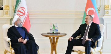 Azerbaijani, Iranian presidents hold one-on-one meeting 