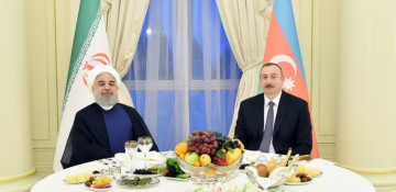 President Ilham Aliyev hosted official reception in honor of Iranian President Hassan Rouhani