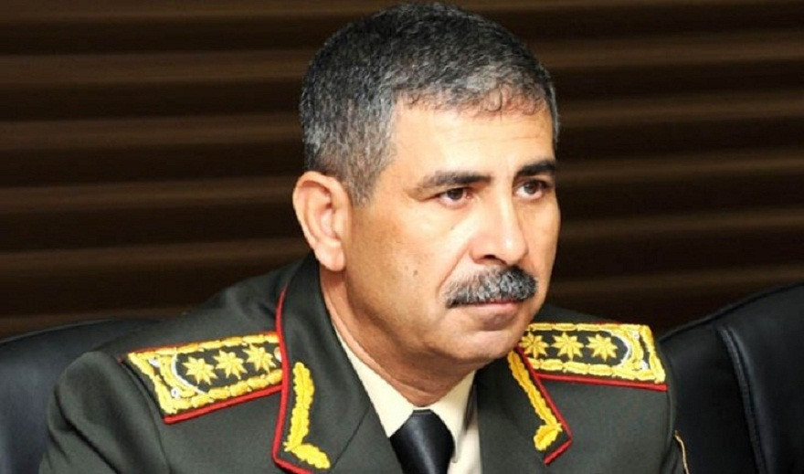 Azerbaijani defense minister leaves for Turkey’s Giresun