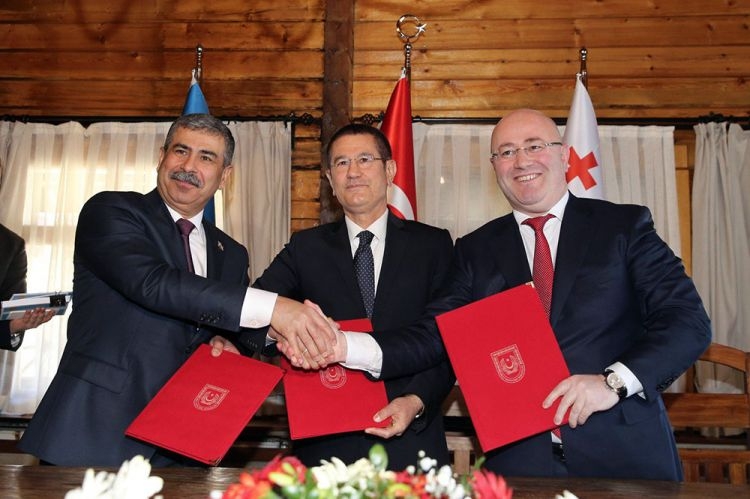 Azerbaijan, Turkey and Georgia sign memorandum of understanding in field of defense