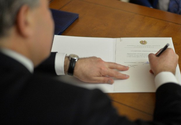Armenia President receives PM, government resigns