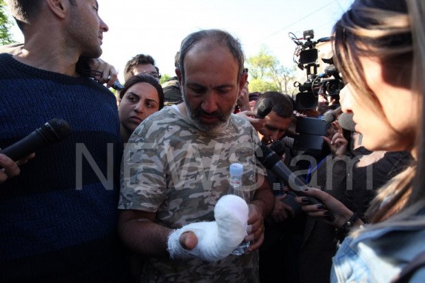 Armenian opposition leader: We will block parliament in 4-5 directions