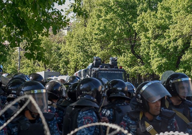Yerevan: Situation in Baghramyan Avenue worsened, but then calmed down